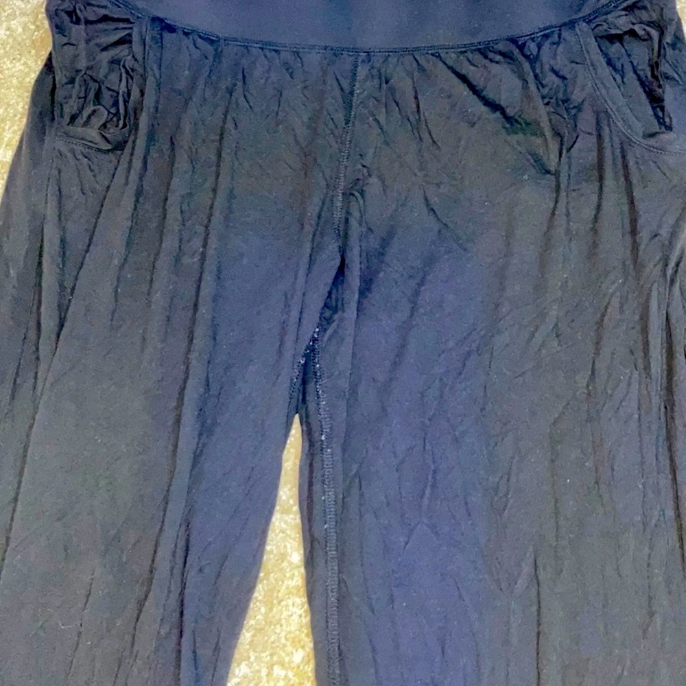 GAP MATERNITY PURE BODY LOUNGE PANTS